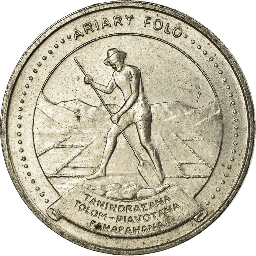 Madagascar | 10 Ariary Coin | Star | Worker | Peat | Km:13B | 1983