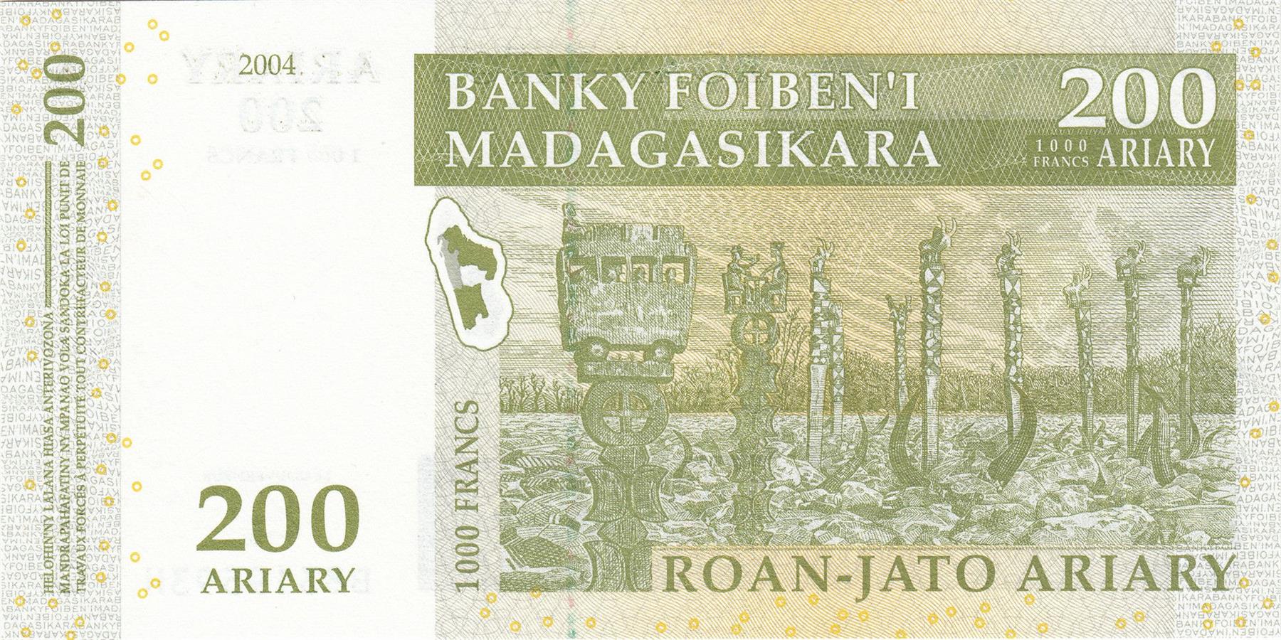 Madagascar | 200 Ariary / 1000 Francs Banknote | 2004 | Old Fortified Village | Aloalo Carved Funeral Posts