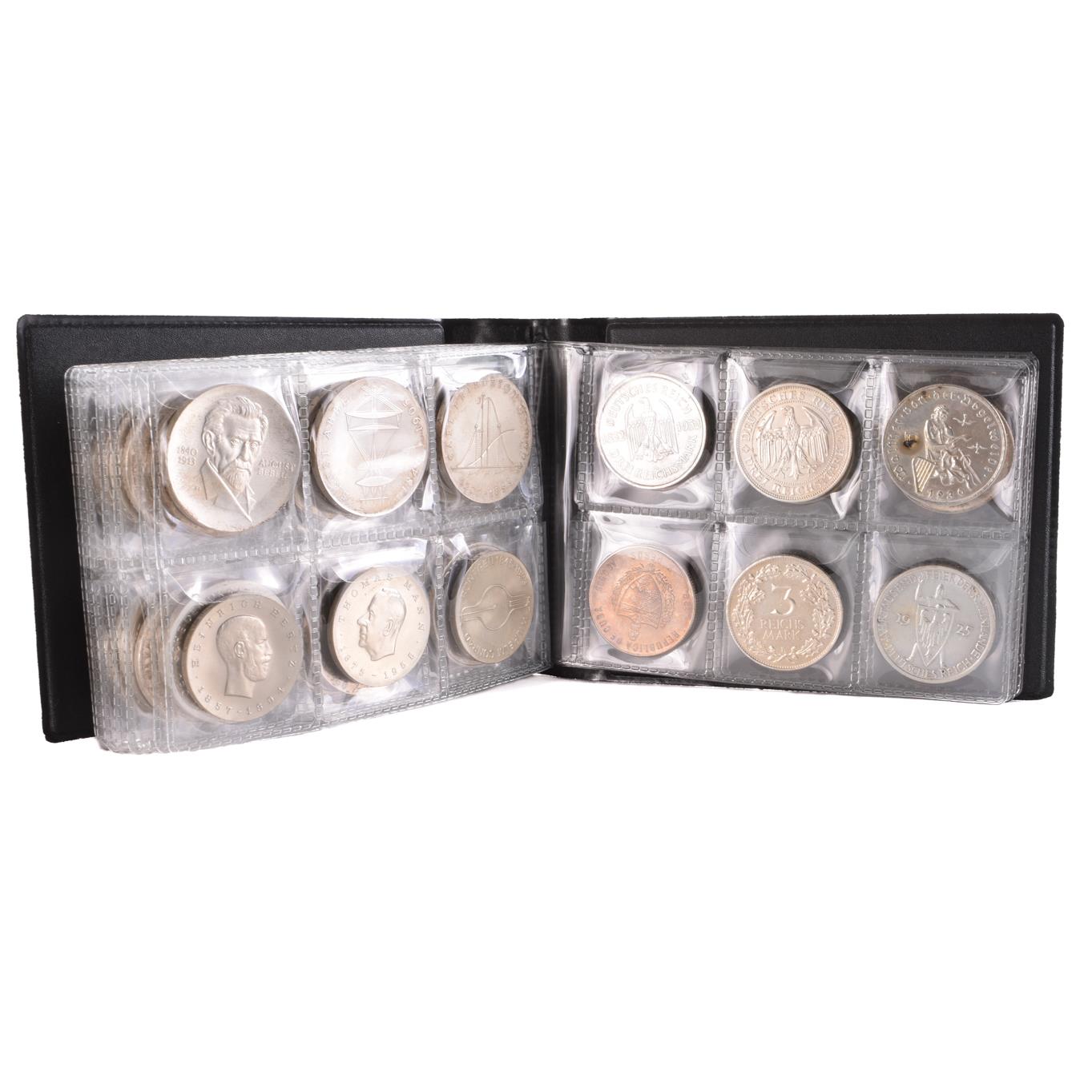 Coin Album 60 Pockets / Grids | 10 Pages | 3.1 x 3.1cm | Money Storage for Currency Collectors