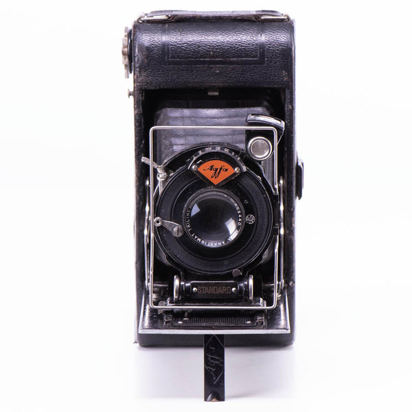 AGFA PARATRONIC DINの年代物カメラ Agfa-Standard-B2-Camera-