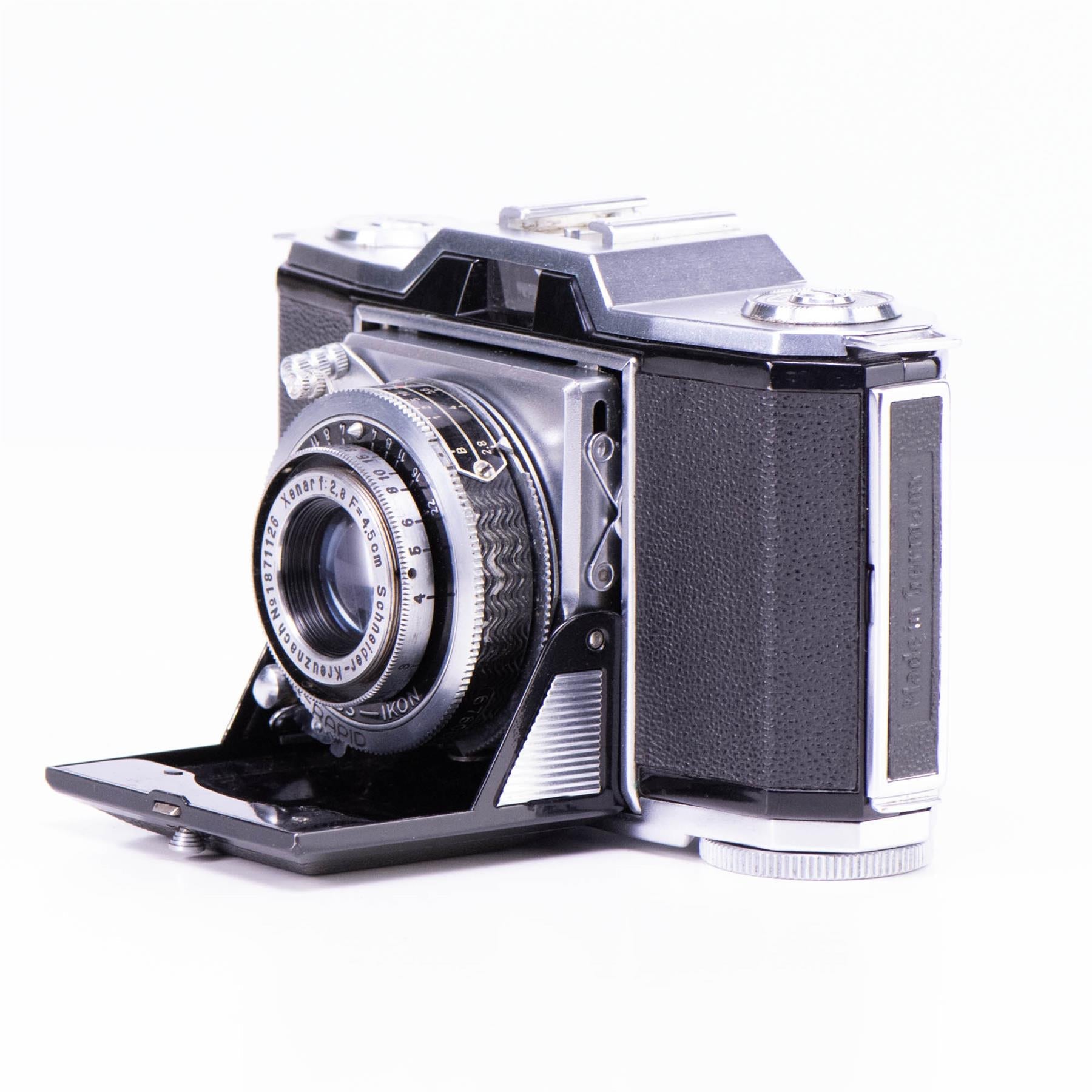 Zeiss Ikon Ikonta Camera | 45mm f2.8 | Black | Germany | 1947 - 1953 N