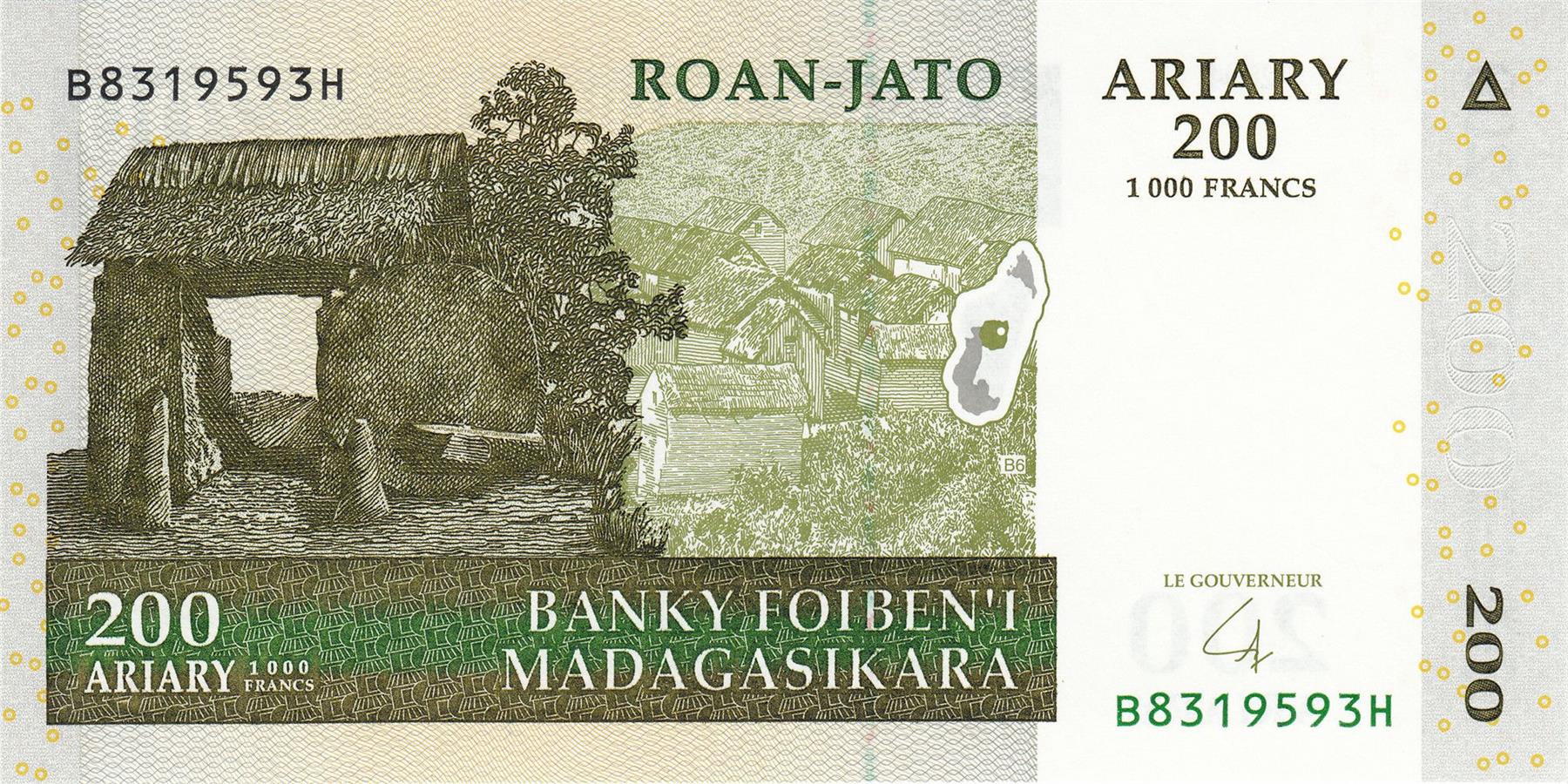 Madagascar | 200 Ariary / 1000 Francs Banknote | 2004 | Old Fortified Village | Aloalo Carved Funeral Posts